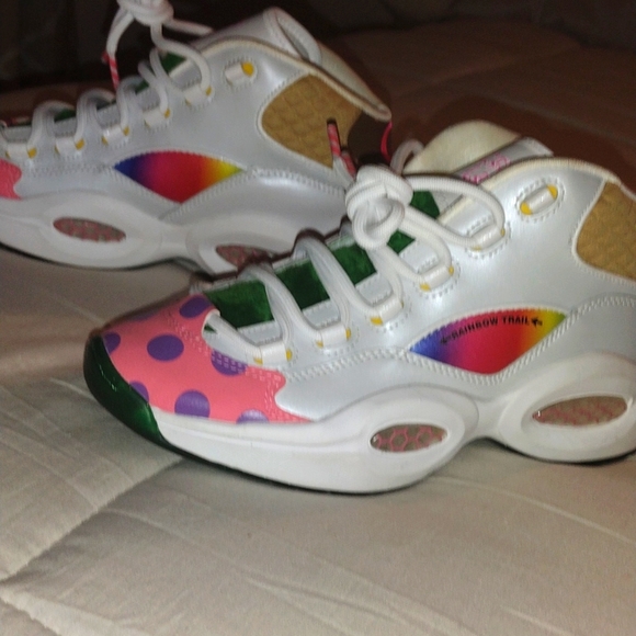 Allen Iverson questions custom-made candyland - Picture 3 of 9